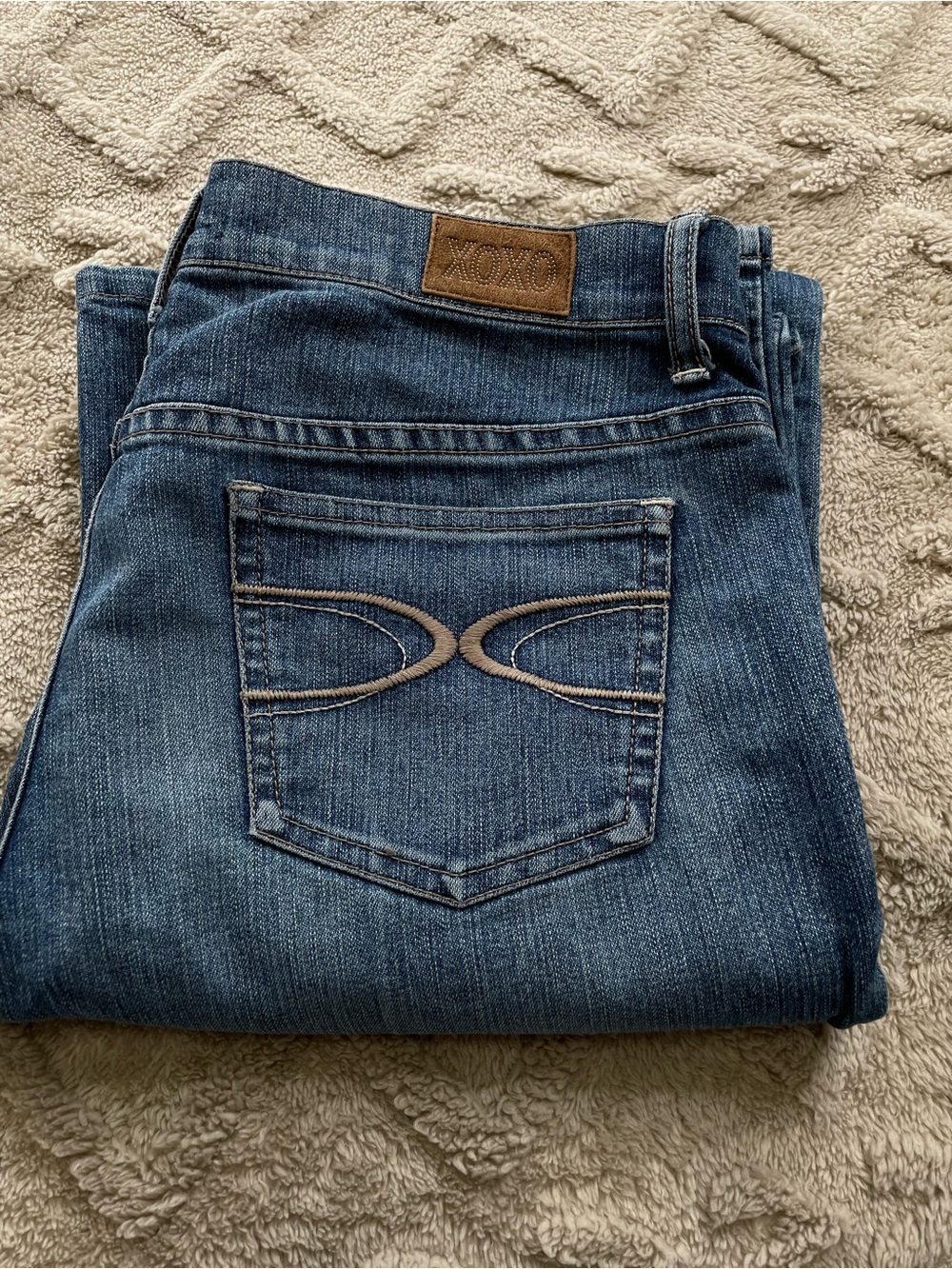 XOXO Women's Blue Flare Jeans - Mid Wash
Size 5/6 Jr